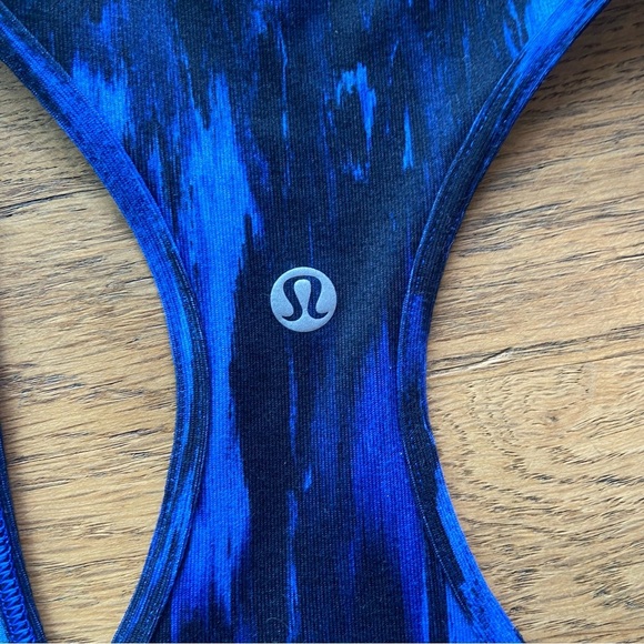Lululemon Cool Racerback blue size 8 - Picture 9 of 9